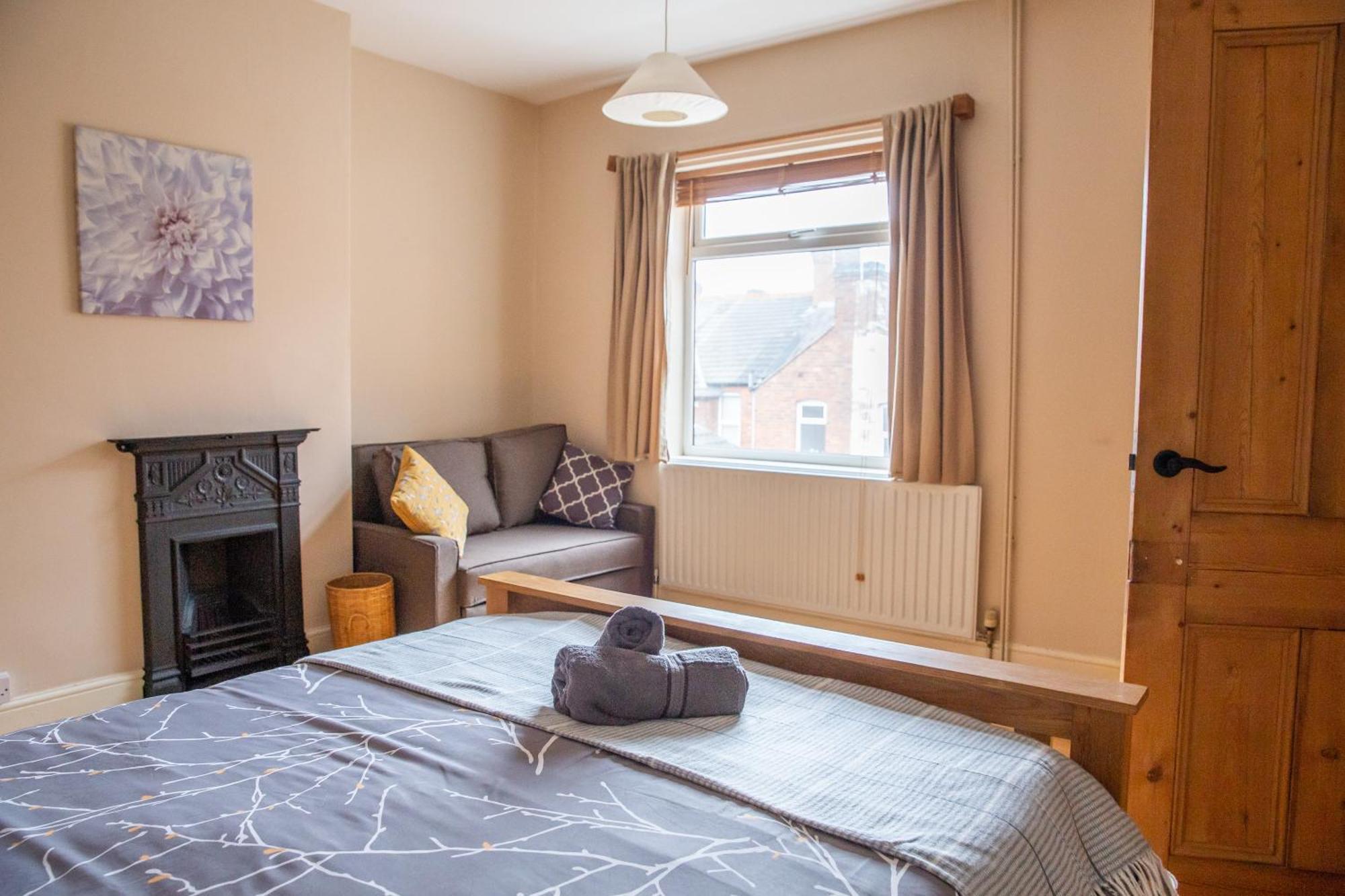 I'M Your Host - Westcotes Stay Leicester Room photo